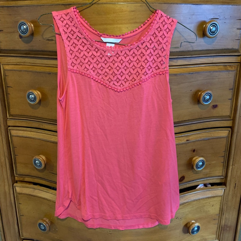 Pink tank top